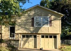 Foreclosure Listing in NE MCKEE LN LEES SUMMIT, MO 64086