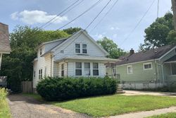  Dakin St, Lansing MI