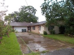 Foreclosure Listing in RACHEL AVE PORT ARTHUR, TX 77642