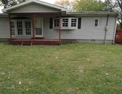 Foreclosure Listing in COLLINS ST CARLYLE, IL 62231