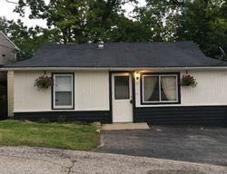 Foreclosure Listing in S HICKORY AVE FOX LAKE, IL 60020