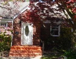 Foreclosure Listing in MOLA BLVD ELMWOOD PARK, NJ 07407