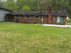 Foreclosure in  S LEVISA RD Mouthcard, KY 41548