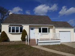 Foreclosure Listing in 12TH ST WEST BABYLON, NY 11704