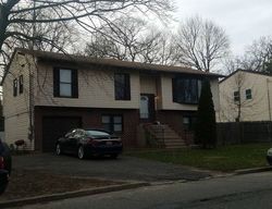 Foreclosure Listing in 8TH AVE HUNTINGTON STATION, NY 11746