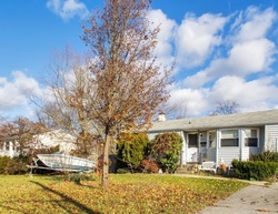  Watchill Ave, Medford NY