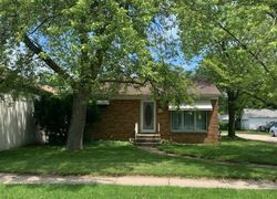  Pine St, Waukegan IL