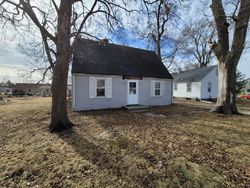 Foreclosure Listing in MARIE AVE MACHESNEY PARK, IL 61115