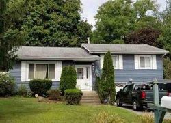 Foreclosure Listing in GUERNSEY DR NEW WINDSOR, NY 12553