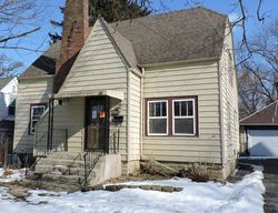 Foreclosure Listing in MARVEL AVE WOODSTOCK, IL 60098