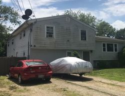 Foreclosure Listing in FIG ST CENTRAL ISLIP, NY 11722