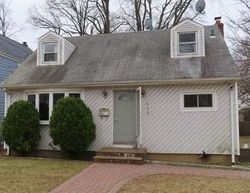 Foreclosure Listing in JEFFERSON AVE ROCKVILLE CENTRE, NY 11570