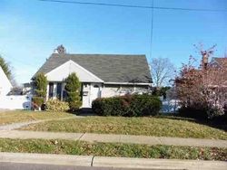 Foreclosure Listing in FOXDALE AVE OCEANSIDE, NY 11572