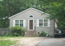 Foreclosure Listing in W BARTLETT RD MIDDLE ISLAND, NY 11953