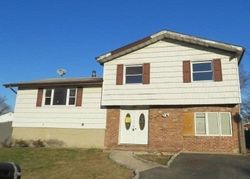 Foreclosure Listing in BRANCH AVE CENTRAL ISLIP, NY 11722