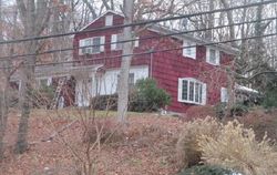Foreclosure Listing in WOODBURY RD HUNTINGTON, NY 11743