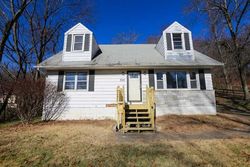 Foreclosure Listing in DIDDELL RD POUGHKEEPSIE, NY 12603