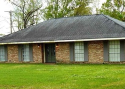 Foreclosure Listing in CANNON RD GONZALES, LA 70737