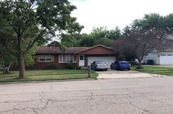 Foreclosure Listing in AARON AVE SOUTH ELGIN, IL 60177