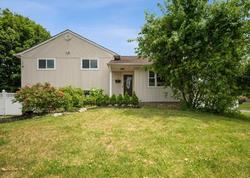 Foreclosure Listing in HASTINGS RD MASSAPEQUA, NY 11758