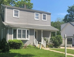 Foreclosure Listing in FAIRVIEW AVE ISLIP TERRACE, NY 11752