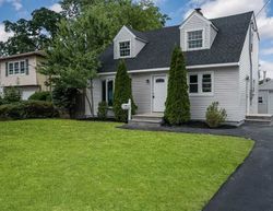 Foreclosure Listing in W 23RD ST DEER PARK, NY 11729