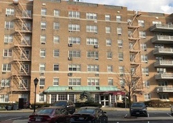 Foreclosure Listing in 153RD AVE APT 4C HOWARD BEACH, NY 11414