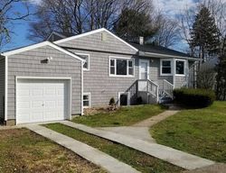  Juniper St, Central Islip NY