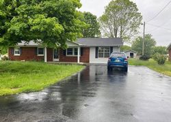 Foreclosure Listing in SHEPHERD DR RUSSELL SPRINGS, KY 42642