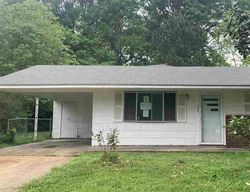  Woodville Dr, Jackson MS