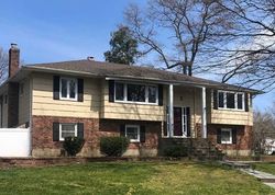 Foreclosure Listing in DALTON LN EAST NORTHPORT, NY 11731