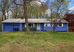  Jennifer Rd, Hamden CT