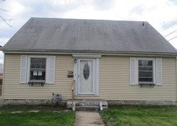  S 10th St, Pekin IL