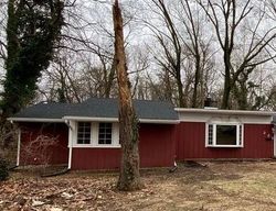 Foreclosure Listing in E GERMANTOWN AVE MAPLE SHADE, NJ 08052