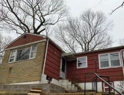 Foreclosure Listing in WILDWOOD RD WADING RIVER, NY 11792