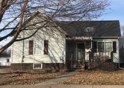 Foreclosure Listing in E CHESTNUT ST CANTON, IL 61520