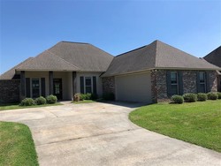 Foreclosure Listing in CLEAR CREEK DR DENHAM SPRINGS, LA 70726