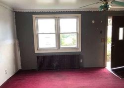 Foreclosure Listing in WASHINGTON AVE DEER PARK, NY 11729