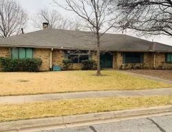 Foreclosure Listing in CRESCENT DR SHERMAN, TX 75092