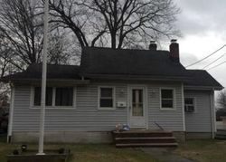 Foreclosure Listing in LAWRENCE ST HILLSDALE, NJ 07642