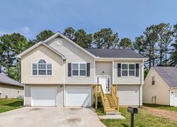  Mayfair Crossing Dr, Lithonia GA