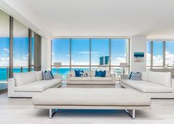  Collins Ave , North Miami Beach FL
