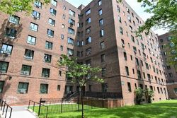 Foreclosure in  METROPOLITAN AVE C Bronx, NY 10462