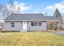  Perry Ln, Enfield CT
