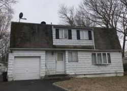 Hollingwood Dr, Coram NY