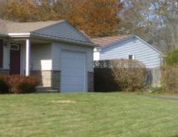 Foreclosure Listing in WOODCREST DR RIVERSIDE, RI 02915