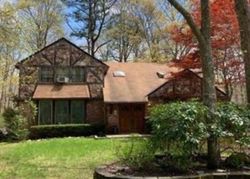  Florence Dr, Manorville NY