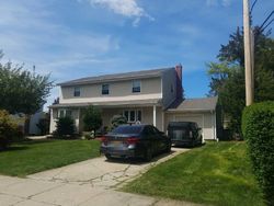 Foreclosure Listing in WAYNE PL COMMACK, NY 11725