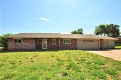 Foreclosure Listing in RIDGECREST ST WOODWARD, OK 73801