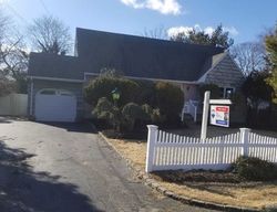  Brookdale Dr, Bay Shore NY
